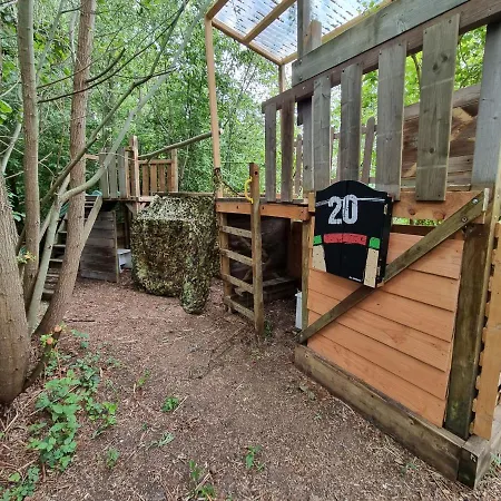 Family Home, Large Garden, Playground Kids, Firepit, Terraces, Sleeps Max 7 And 1 Babycot, Kids Playroom Inside * Ewijk