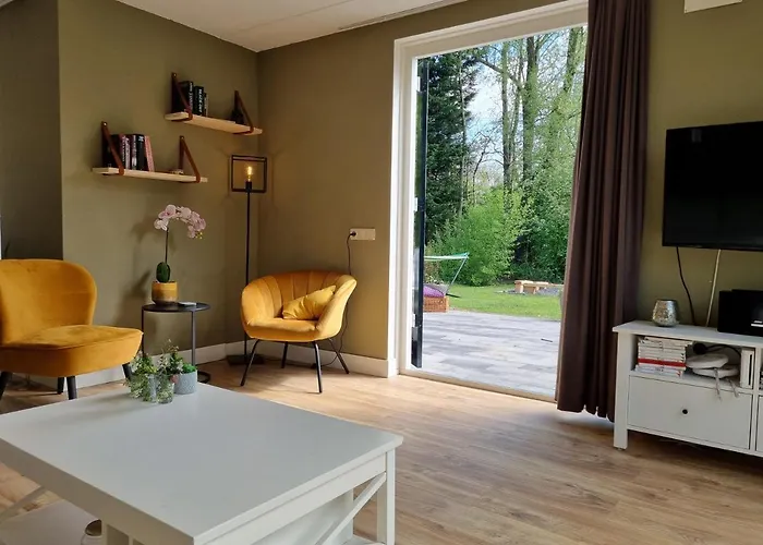 Semesterbostad Family Home, Large Garden, Playground Kids, Firepit, Terraces, Sleeps Max 7 And 1 Babycot, Kids Playroom Inside Ewijk