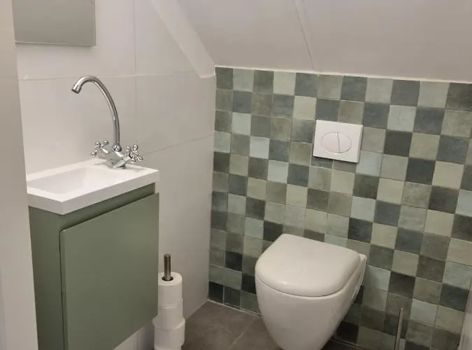 Family Home, Large Garden, Playground Kids, Firepit, Terraces, Sleeps Max 7 And 1 Babycot, Kids Playroom Inside *