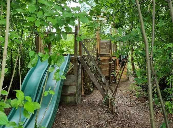 Family Home, Large Garden, Playground Kids, Firepit, Terraces, Sleeps Max 7 And 1 Babycot, Kids Playroom Inside *