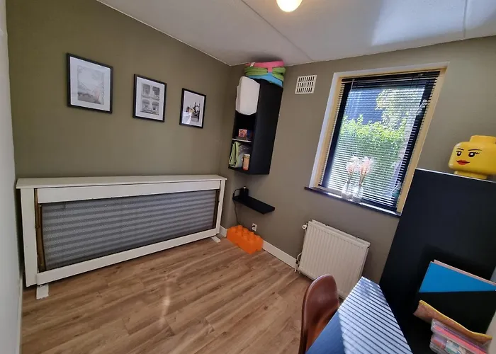 Family Home, Large Garden, Playground Kids, Firepit, Terraces, Sleeps Max 7 And 1 Babycot, Kids Playroom Inside *