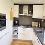 Family Home, Large Garden, Playground Kids, Firepit, Terraces, Sleeps Max 7 And 1 Babycot, Kids Playroom Inside Dom wakacyjny Ewijk