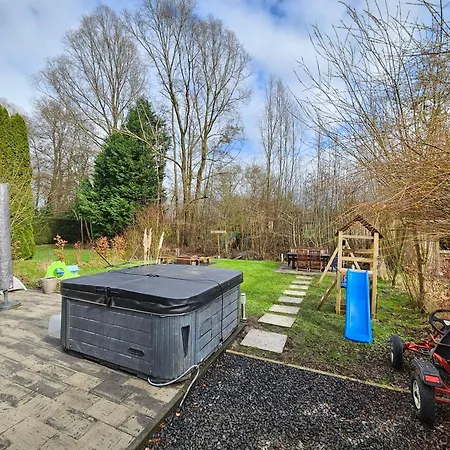 Family Home, Large Garden, Playground Kids, Firepit, Terraces, Sleeps Max 7 And 1 Babycot, Kids Playroom Inside